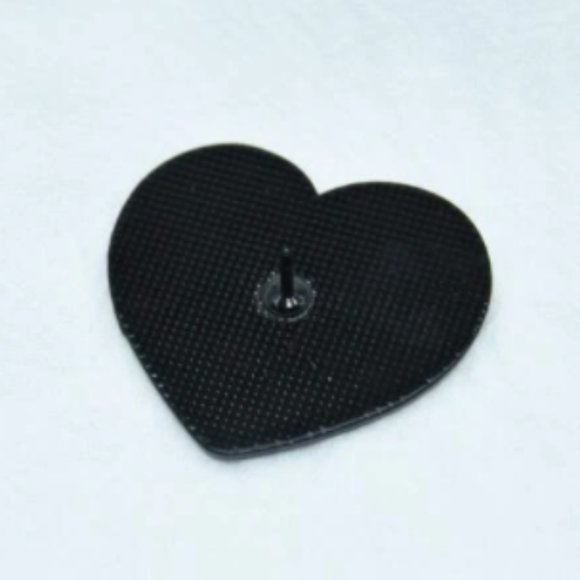 💚 2 for $20 💚 Skeletor "Live Love Laugh" Retro Enamel Pin - Picture 2 of 4